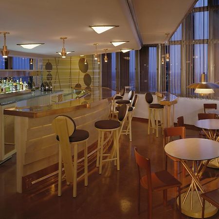 The Inn At Price Tower Bartlesville Bagian luar foto