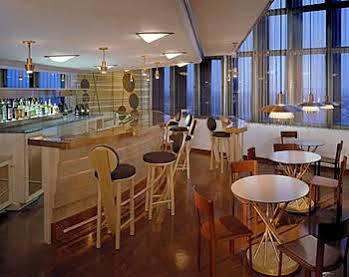 The Inn At Price Tower Bartlesville Bagian luar foto